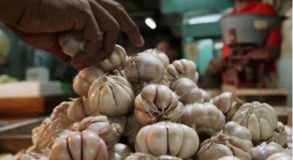 Sempat Naik, Harga Bawang Putih di Bandung Kini Mulai Turun