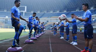 Persib Gelar Latihan Perdana, Robert Rene Alberts: Pemain Sangat Antusias  ‎