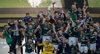 Gol Dramatis Breno Antar Palmeiras Rebut Trofi Copa Libertadores 2020