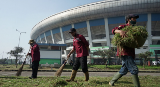 Jelang Piala Presiden, Pemkot Bandung dan Berbagai Elemen Masyarakat Bebersih GBLA