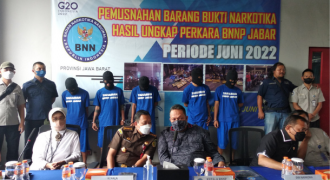 BNN Jabar Musnahkan Barang Bukti Narkotika Jenis Sabu dan Ganja