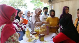 Pasar Murah di Bandung, Lebih dari 100 kg Telur Ludes