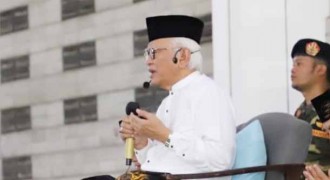 Hadiri Tabligh Akbar di KBB, Gus Mus: Pemimpin Harus Peka dan Peduli 