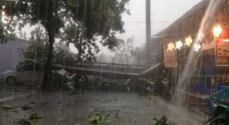 Waspada! Jaktim dan Jaksel Diprediksi Berpotensi Hujan dan Petir serta Angin Kencang