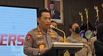 Kapolri Sebut Irjen Teddy Minahasa Ditangkap Dengan Dugaan Pelanggaran Kasus Narkoba  