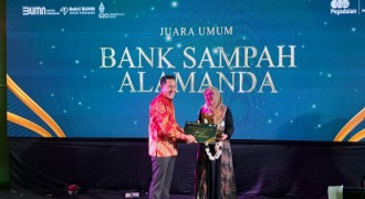 Pegadaian Umumkan Pemenang Lomba Bank Sampah