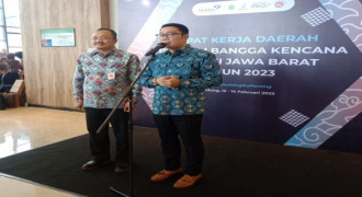 Ridwan Kamil Instruksikan Satu ASN di Jabar Jadi Orangtua Asuh Satu Anak Stunting