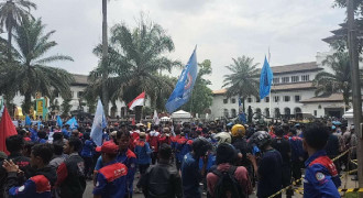 UMK Jabar Telah Diputuskan, Ini Tanggapan Haru  