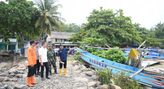 Banjir Rob Garut, Nelayan Diimbau tak Melaut Dulu