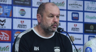 Hodak Senang, 10 Pemain Persib Kalahkan Persikabo