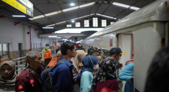 Penumpang KRL Bandung Raya Terus Meningkat