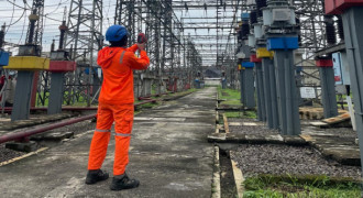 Cerita Pegawai PLN Tak Mudik Demi Amankan Listrik