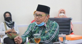 Johan Anwari Aktif Sosialisasikan Perda Pesantren