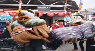 Kesenian Ulin Barong Sekeloa Ramaikan HUT Ke-79 RI