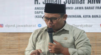 Johan Minta Anggaran Ponpes Sama Dengan Pendidikan