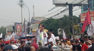 Tri Adhianto-Babihoe Paslon Pertama Daftar ke KPU