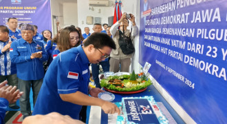 Beri Santunan ke 23 Yayasan Anak Yatim Bandung    