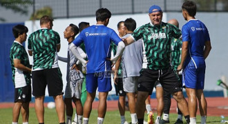 Pelatih Persib Waspadai Kecepatan & Set Piece PSM