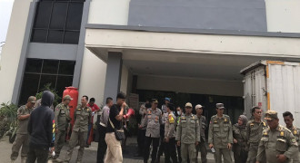 Mahasiswa Desak Kepala Dinas Kesehatan Mundur